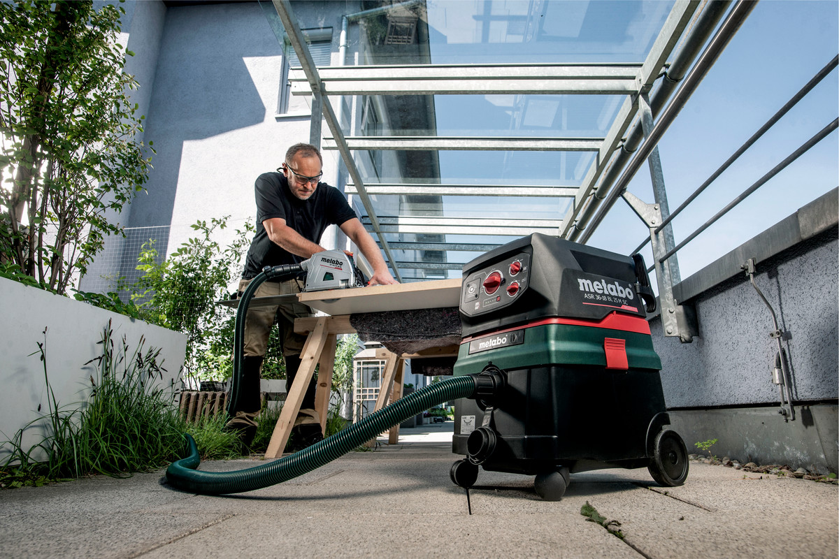 0204600a_01 METABO 18V Δισκοπρίονο Πλαγιοκοπής Μπαταρίας KT 18 LTX 66 BL