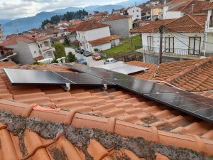 <<&Alpha;&upsilon;&tau;&omicron;&pi;&alpha;&rho;&alpha;&gamma;&omega;&gamma;ή &mu;&epsilon; &Epsilon;&nu;&epsilon;&rho;&gamma;&epsilon;&iota;&alpha;&kappa;ό &Sigma;&upsilon;&mu;&psi;&eta;&phi;&iota;&sigma;&mu;ό>> (Net metering)