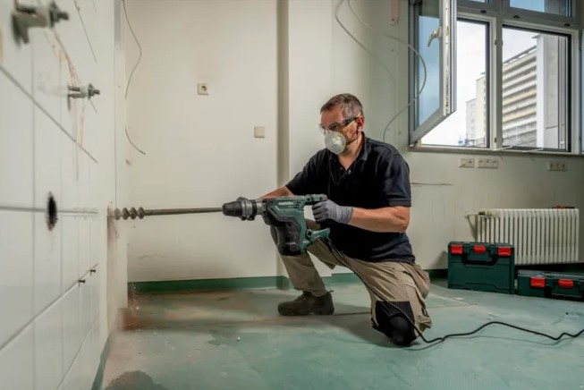 METABO Ηλεκτρικό Σκαπτικό Περιστροφικό Πιστολέτο 1100W KHE 5-40 SDS-max (600391500)